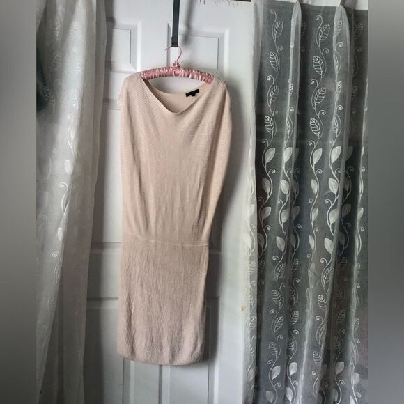 Banana Republic rib sweater dress, size medium - Picture 3 of 9